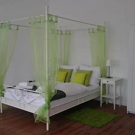 Apartment Niemetzstr 51