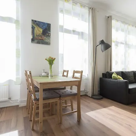 Appartement Niemetzstr 51 *